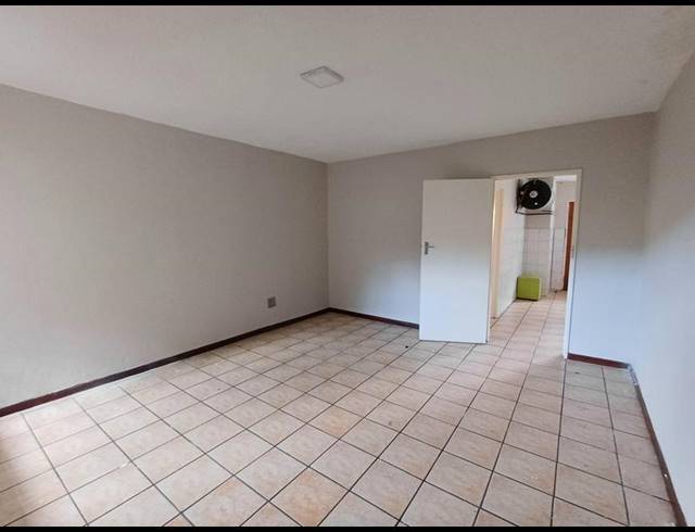 2 BEDROOM PROPERTY TO RENT IN LAUDIUM